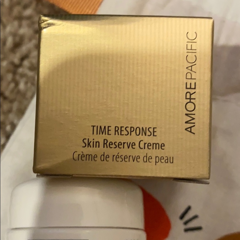 AMOREPACIFIC & KIEHL’S Bundle - Picture 4 of 6